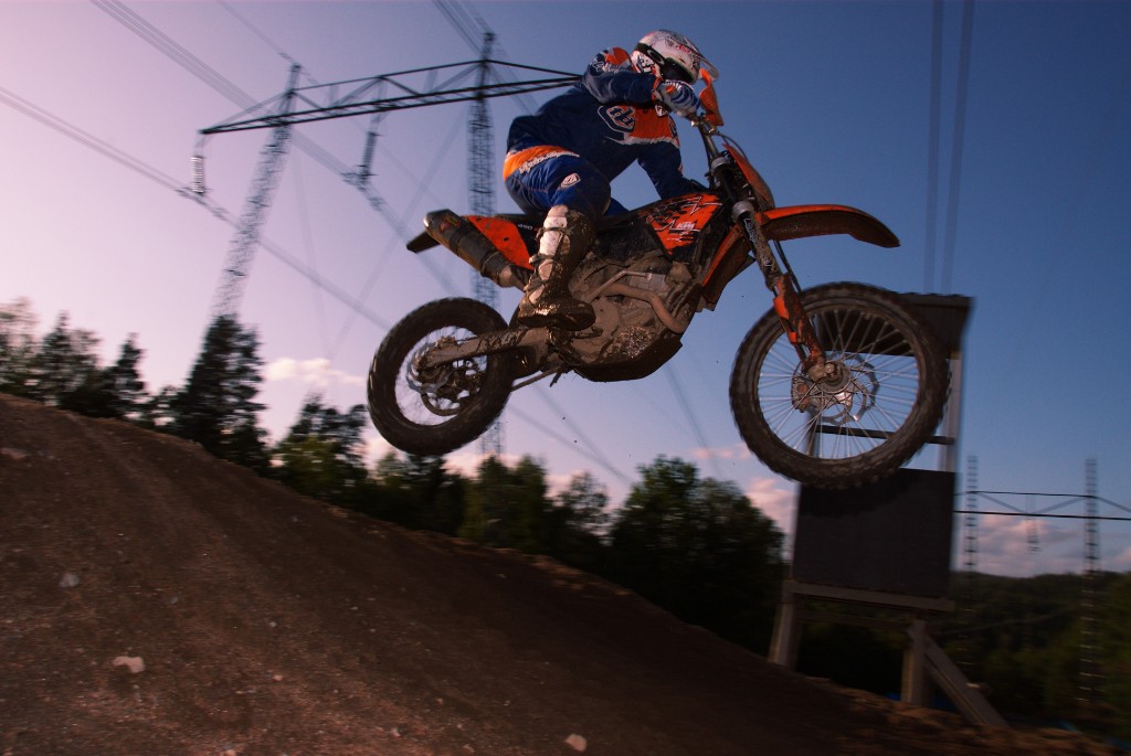 _DSC3944 (2).JPG - Niklas hoppar högt